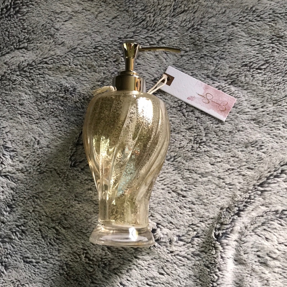 Jessica Simpson bathroom set - Picture 10 of 12